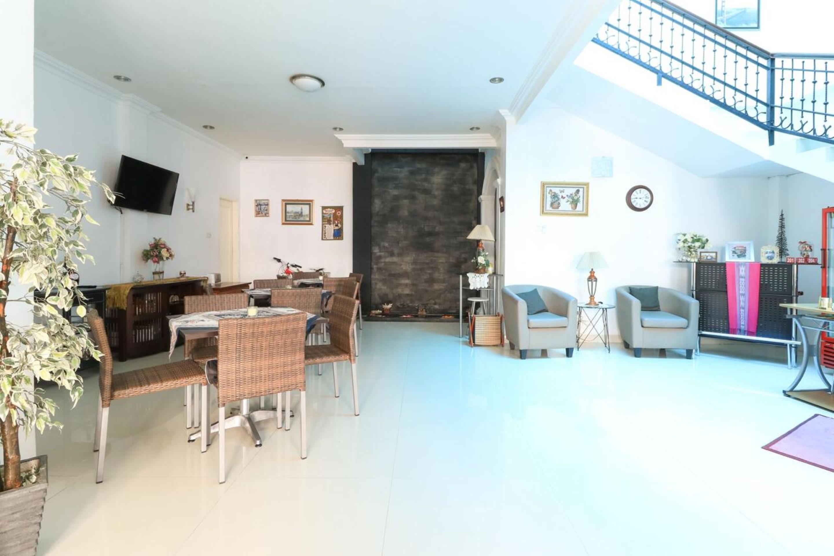 Ge Jacmart Homestay Макасар Экстерьер фото